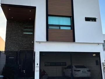 CASA EN VENTA EN FRACC. PENINSULA RESIDENCIAL EN GUADALUPE, N.L