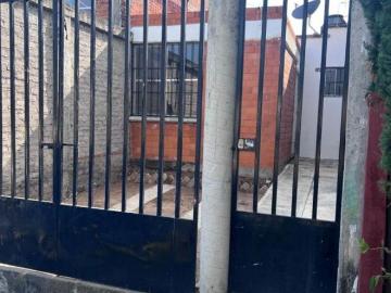 CASA EN VENTA EN FRACC. SAN BERNABE DE LA CANTERA