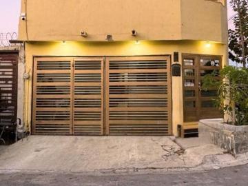 Casa en Venta en Fracc Treboles Apodaca