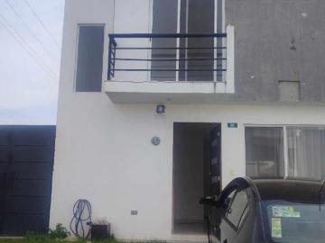 Casa en Venta en Fracc. Valle de Santiago por Blvrd Peña Flor queretaro
