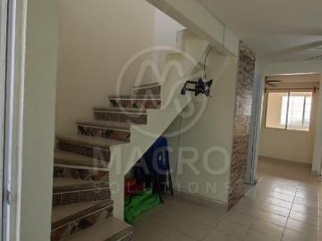 CASA EN VENTA EN FRACC. VALLE DEL PEDREGAL