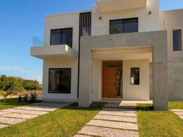 Casa en Venta en Fracc. Velamar, Altamira Tamaulipas. Cerca de la Playa