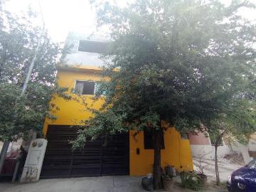 Casa En Venta En Fracc Villas Del Poniente, García
