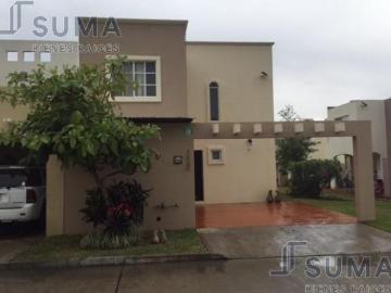 Casa en Venta en Fracc. Villas Náutico, Altamira Tamaulipas