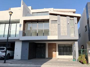 Casa en venta en Fraccionamiento Aureal Morillotla