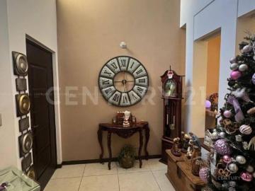 CASA EN VENTA EN FRACCIONAMIENTO BERNA EN CHIHUAHUA, CHIH