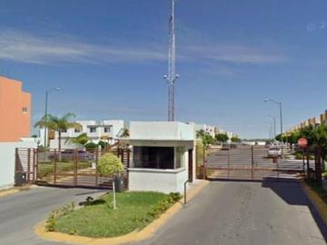 CASA EN VENTA EN FRACCIONAMIENTO BONANZA NUEVO LAREDO TAMAULIPAS