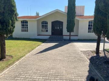 CASA EN VENTA EN FRACCIONAMIENTO BRISAS DEL CAMPO 1