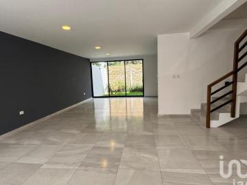 CASA EN VENTA EN FRACCIONAMIENTO CERRADO A 5 MINUTOS DE PLAZA SAN DIEGO EN CHOLULA
