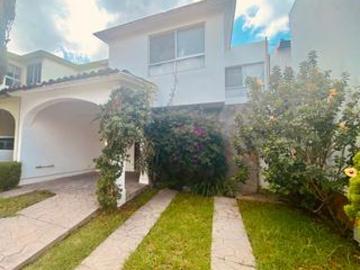 Casa en Venta en Fraccionamiento Cipreses de Santiago, Momoxpan, Puebla