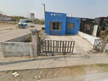 Casa en venta en Fraccionamiento Costa Dorada Veracruz, excelente ubicación
