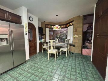 Casa en Venta en Fraccionamiento Claustros del Parque, Querétaro