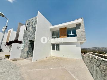 CASA EN VENTA EN FRACCIONAMIENTO FARASI, HARAS DEL BOSQUE
