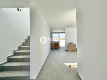 CASA EN VENTA EN FRACCIONAMIENTO FARASI, HARAS DEL BOSQUE