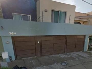CASA EN VENTA EN FRACCIONAMIENTO LOMAS UNIVERSIDAD EN ZAPOPAN JALISCO