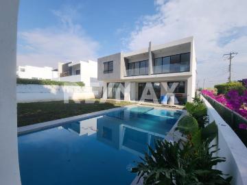 CASA EN VENTA EN FRACCIONAMIENTO LOMAS DE COCOYOC
