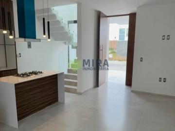 CASA EN VENTA EN FRACCIONAMIENTO MIRAVALLE, ZAMORA, Zamora de Hidalgo Centro