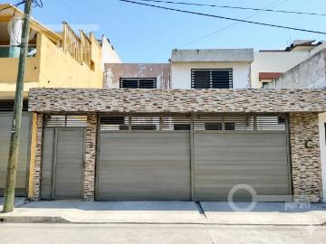 Casa en Venta en Fraccionamiento Para?so Coatzacoalcos