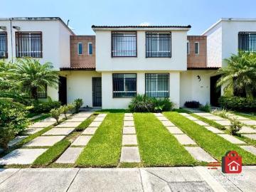 Casa EN VENTA en Fraccionamiento Real Santa Fe I Xochitepec