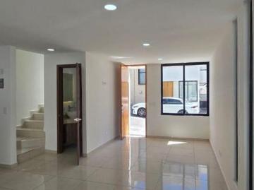 CASA EN VENTA EN FRACCIONAMIENTO RECIDENCIAL ALAMO CRUZ DEL SUR