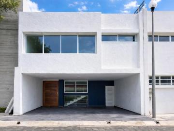 CASA EN VENTA EN FRACCIONAMIENTO RESIDENCIAL, JUAN C. BONILLA, PUEBLA
