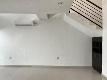 CASA EN VENTA EN FRACCIONAMINETO ALTABRISA