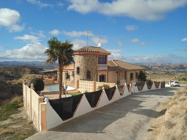 Casa en venta en Freila Granada
