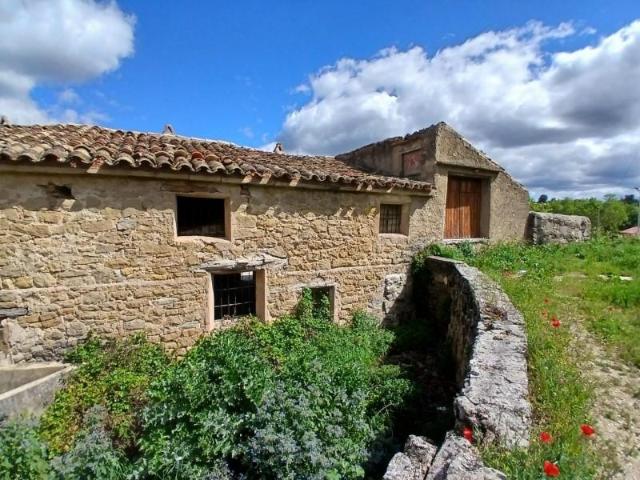 Casa en venta en Fresneda, Aragon