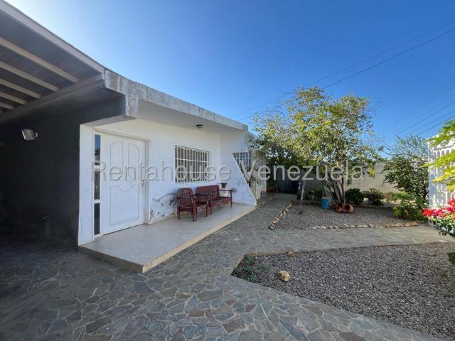 Casa en Venta en Guanadito, Punto Fijo
