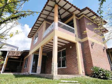 Casa En Venta En Guadalajara De Buga En Condominio Rio Milagroso V370264