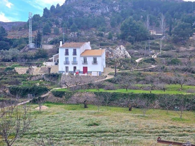 Casa en venta en Guadalest, Alicante Costa Blanca