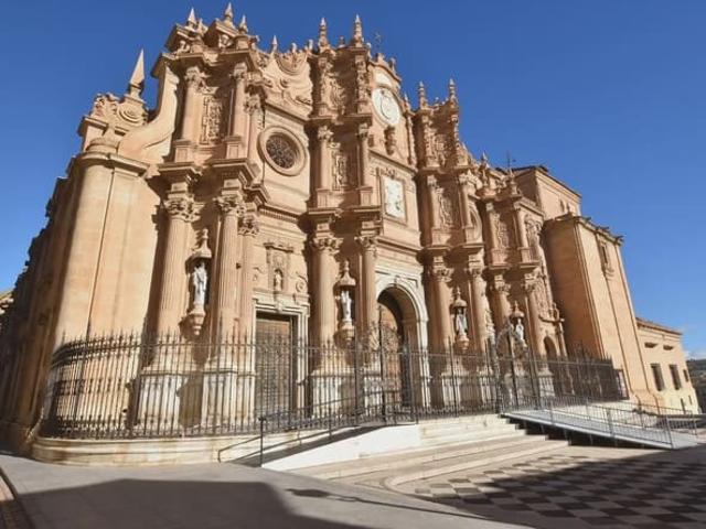 Casa en venta en Guadix, Granada