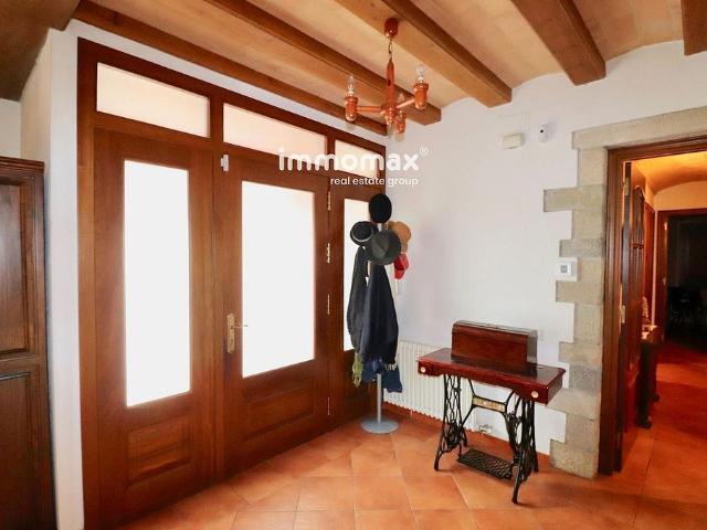 Casa en venta en Gualba, de 216 m² 6 habitaciones por 495.000