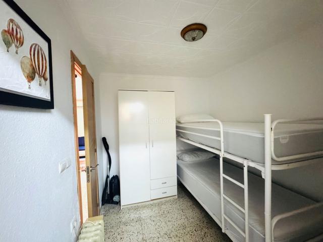 Casa en venta en Guardamar del Segura, El Moncayo El Pòrtic. Bungalow en la playa con opción de licencia turística. Casas Guardamar del.