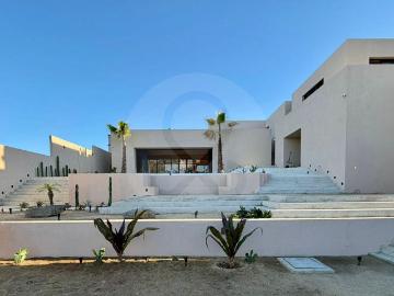 CASA EN VENTA EN GUAYCURA, TODOS SANTOS CENTRO