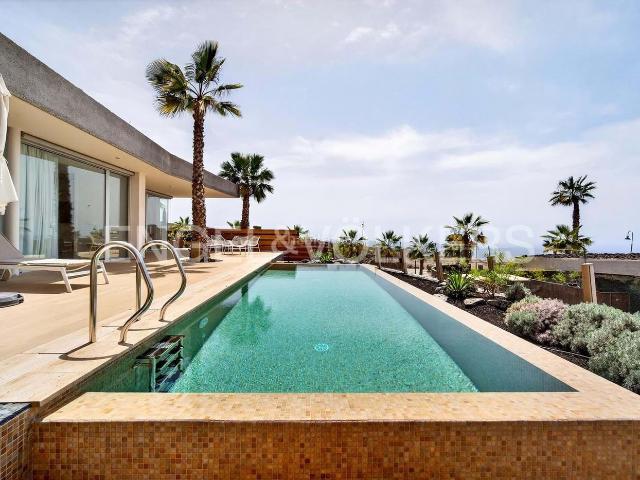 Casa en venta en Guía de Isora, Abama. Casas Guía de.