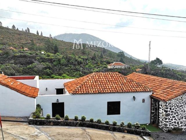 Casa en venta en Guía de Isora, Guía de Isora Interior. Casa con terreno en venta en Aripe. Casas Guía de.