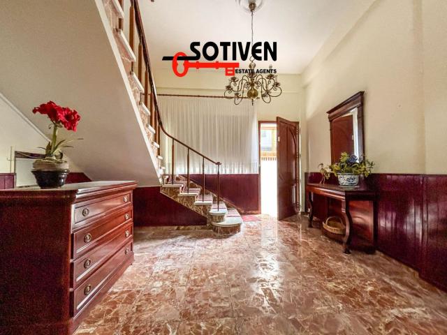 Casa en venta en Guía de Isora, Guía de Isora Interior. Casa en venta en Guía de Isora, 7 dormitorios. Casas Guía de.