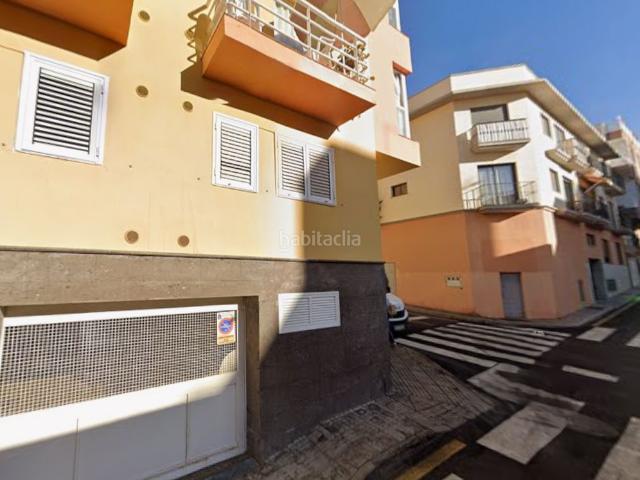 Casa en venta en Guía de Isora, Playa de San Juan. Casas Guía de.