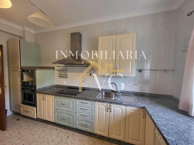 Casa en venta en Guillena, Las Pajanosas. Amplia casa para entrar a vivir en Las Pajanosas. Casas.