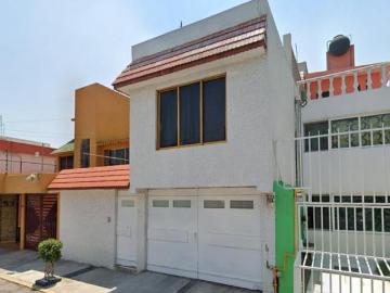 CASA EN VENTA EN GUSTAVO A. MADERO, CIUDAD DE MÉXICO
