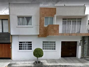 Casa en venta en Gabriel Pastor 1a Sección, Puebla, Puebla