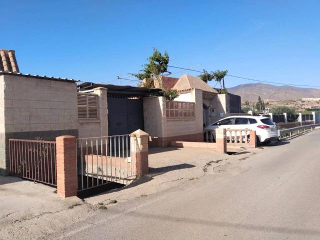 Casa en Venta en Gádor