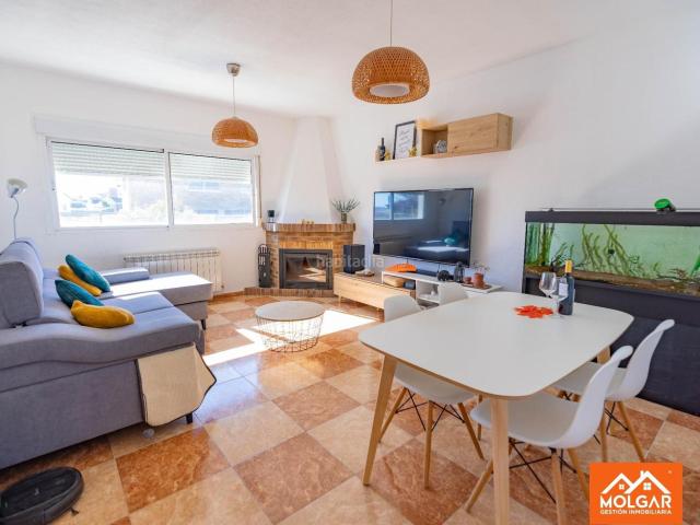 Casa en venta en Galápagos. Chalet unifamiliar en una sola planta con piscina privada. Casas.