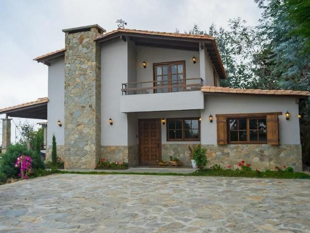 Casa en Venta en Galipan 4H/ 3B/ 5P