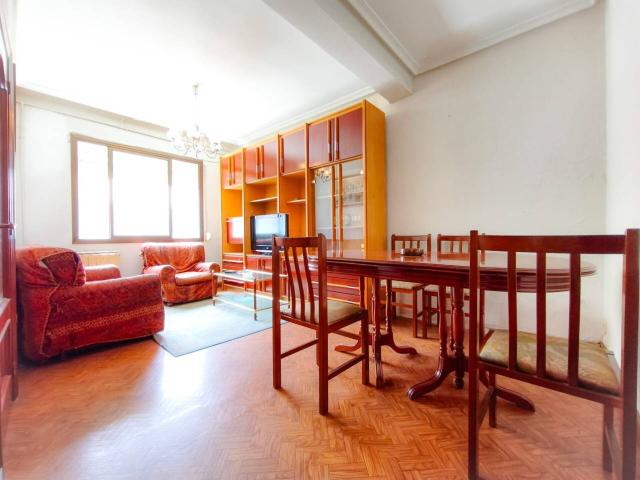 Casa en venta en Gamonal Capiscol, Burgos Capital