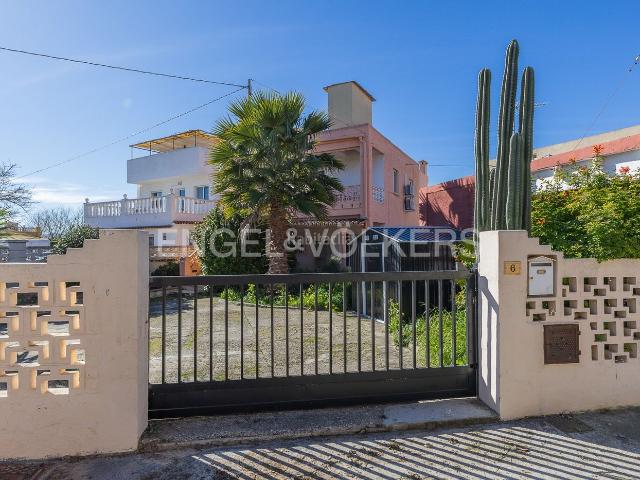 Casa en venta en Gandia, Grau de Gandía Marenys de Rafalcaid. Vivienda para inversión en Marenys. Casas.