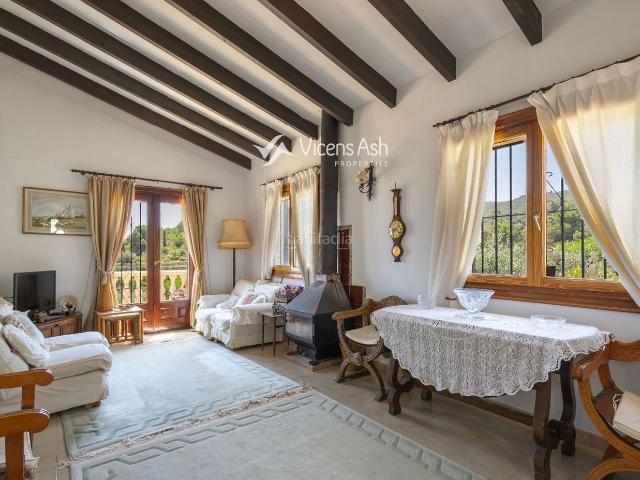 Casa en venta en Gata de Gorgos. Villa rural estilo finca con piscina en Gata de Gorgos. Casas Gata de.