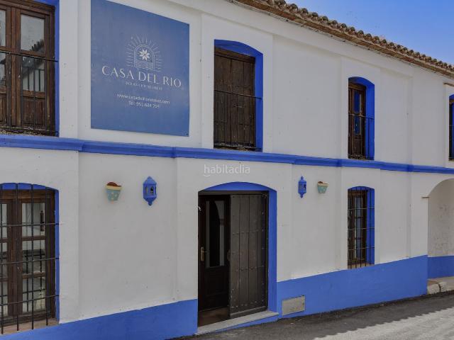 Casa en venta en Gaucín. Ubicada a tan solo 15 km de Gaucín, en el municipio de Cortes de la Frontera, esta excepcional propiedad ofrece una magnífica opor. Casas.