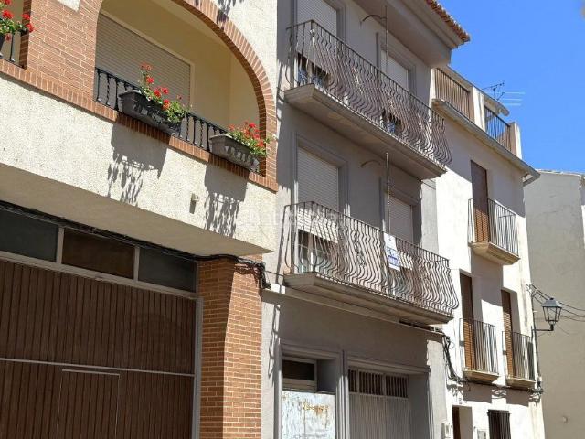 Casa en venta en Geldo. Casa en venta en Geldo, 4 dormitorios. Casas.